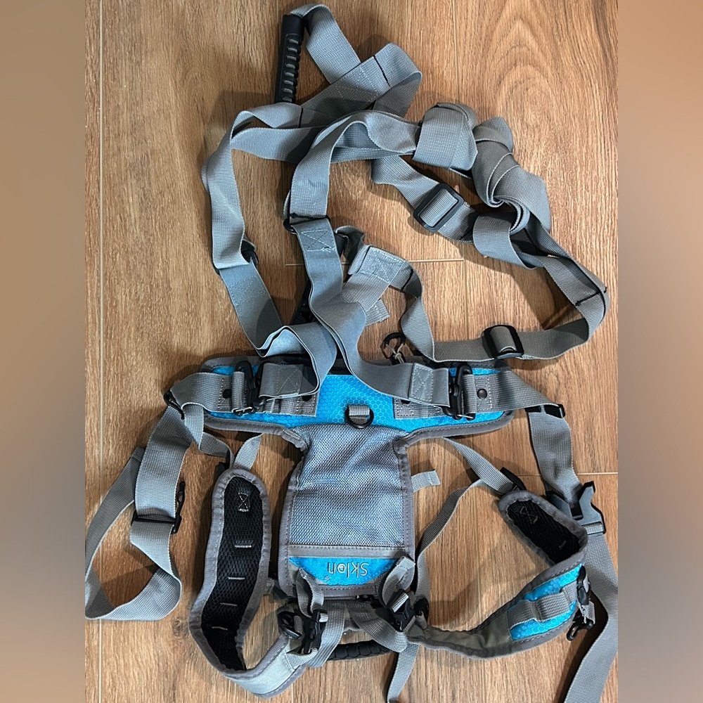 Sklon Ski and Snowboard Harness Trainer for Kids